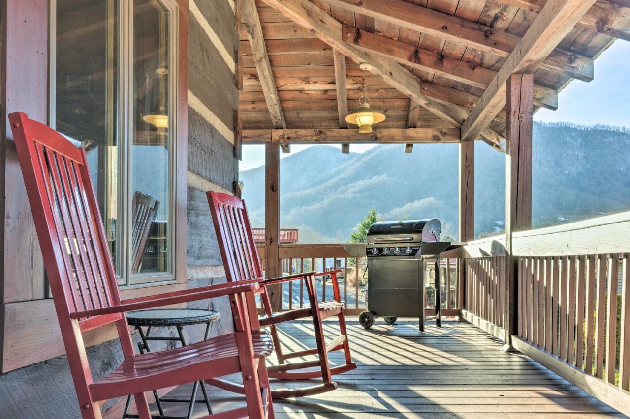 マギー・バレー The Cabin At Marys Place With Deck And Mtn Views!ヴィラ エクステリア 写真